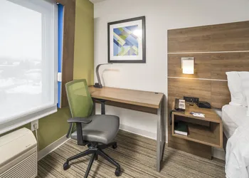 Holiday Inn Express Indianapolis South by IHG hotel thumbnail 7