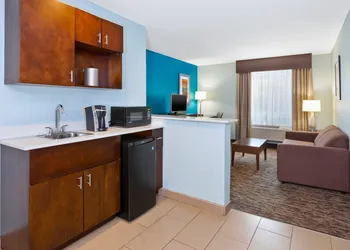 Holiday Inn Express & Suites - North Carmel / Westfield by IHG hotel thumbnail 5