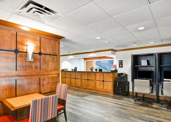 Hampton Inn Memphis-Poplar hotel thumbnail 3