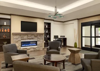 La Quinta Inn & Suites by Wyndham Memphis Wolfchase hotel thumbnail 6