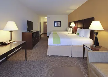 La Quinta Inn & Suites by Wyndham Memphis Wolfchase hotel thumbnail 7