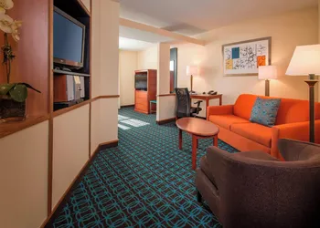 Fairfield Inn & Suites by Marriott Williamsburg hotel thumbnail 7
