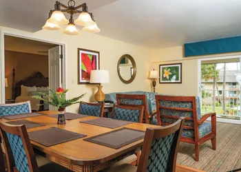 Kauai Coast at the Beachboy hotel thumbnail 7