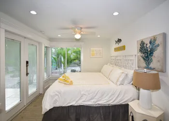Tropical Breeze Resort hotel thumbnail 6