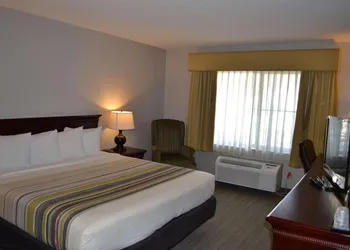 Country Inn & Suites by Radisson, Gurnee, IL hotel thumbnail 6