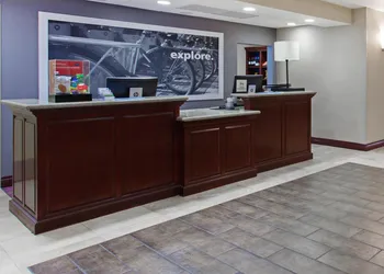 Hampton Inn & Suites Oakland Airport-Alameda hotel thumbnail 3
