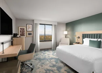 Hampton Inn & Suites Oakland Airport-Alameda hotel thumbnail 4