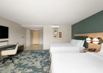 Hampton Inn & Suites Oakland Airport-Alameda hotel thumbnail 8