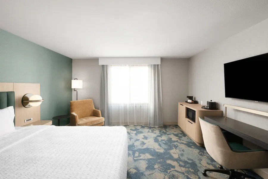 Hampton Inn & Suites Oakland Airport-Alameda hotel detail image 6