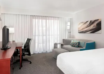 Courtyard by Marriott Asheville hotel thumbnail 7