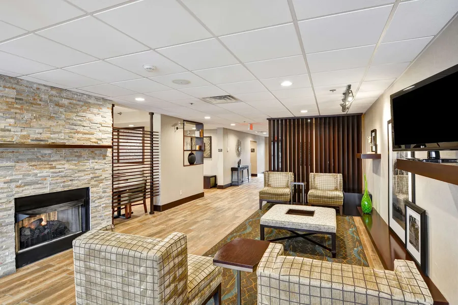 Hampton Inn Hendersonville hotel detail image 2