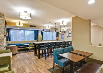 Hampton Inn Hendersonville hotel thumbnail 3