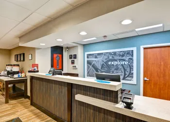 Hampton Inn Hendersonville hotel thumbnail 5