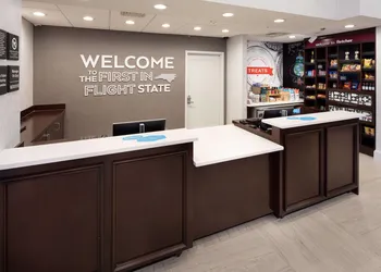 Hampton Inn & Suites Asheville Airport hotel thumbnail 2