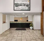 Super 8 by Wyndham Germantown/Milwaukee hotel detail image 4