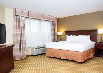 Country Inn & Suites by Radisson, Milwaukee West (Brookfield), WI hotel thumbnail 6