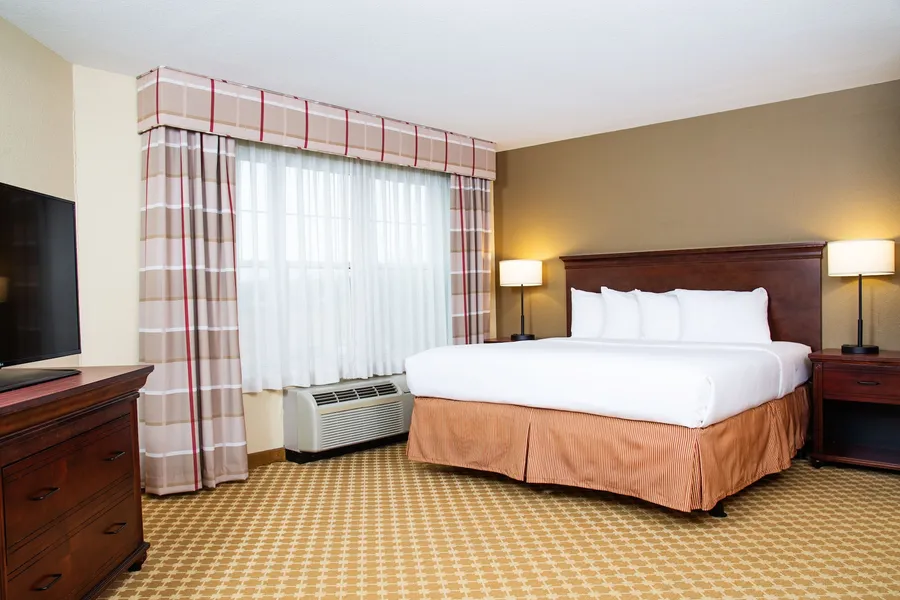Country Inn & Suites by Radisson, Milwaukee West (Brookfield), WI hotel detail image 6