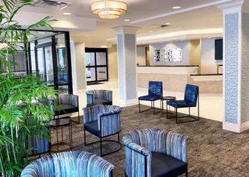 DoubleTree by Hilton Milwaukee Downtown hotel thumbnail 3