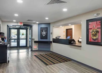Extended Stay America Select Suites - Milwaukee - Waukesha hotel thumbnail 4