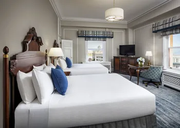 Fairmont Empress hotel thumbnail 4