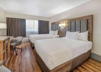 Days Inn by Wyndham Victoria On The Harbour hotel thumbnail 6