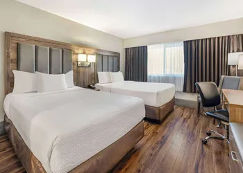 Days Inn by Wyndham Victoria On The Harbour hotel thumbnail 8