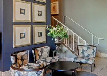 Red Lion Inn and Suites hotel thumbnail 2