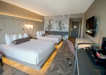 Coast Victoria Hotel & Marina by APA hotel thumbnail 5