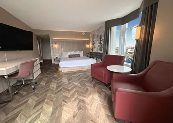Coast Victoria Hotel & Marina by APA hotel thumbnail 7
