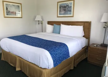 Travelodge by Wyndham Cape Cod Area hotel thumbnail 3