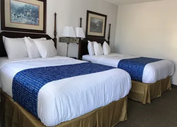Travelodge by Wyndham Cape Cod Area hotel thumbnail 5