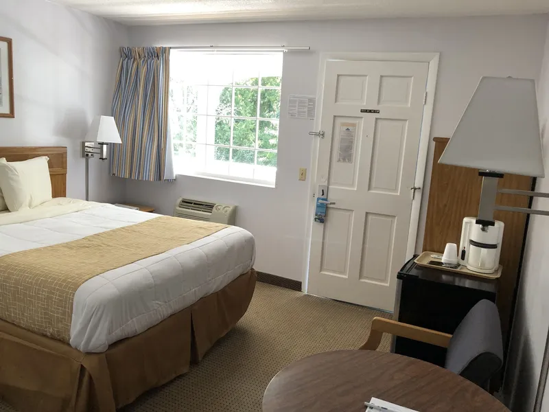 Travelodge by Wyndham Cape Cod Area hotel detail image 6