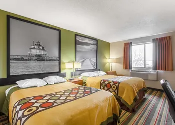 Super 8 by Wyndham College Park Wash DC Area hotel thumbnail 4