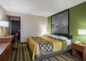 Super 8 by Wyndham College Park Wash DC Area hotel thumbnail 5