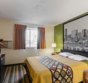 Super 8 by Wyndham College Park Wash DC Area hotel detail image 7