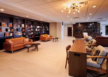 Four Points by Sheraton Cleveland-Eastlake hotel thumbnail 3