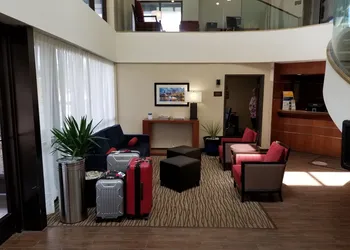 Comfort Inn Cleveland Airport hotel thumbnail 7