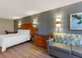 Extended Stay America Premier Suites - Cleveland - Independence hotel thumbnail 8