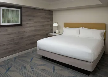 Hilton Durham near Duke University hotel thumbnail 5