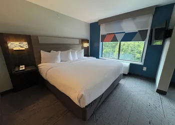 Holiday Inn Express And Suites Raleigh West Lenovo Center by IHG hotel thumbnail 4