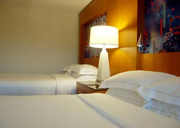 Hilton Long Island/Huntington hotel thumbnail 7