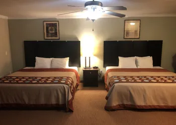 Global INN hotel thumbnail 2