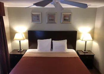 Global INN hotel thumbnail 7