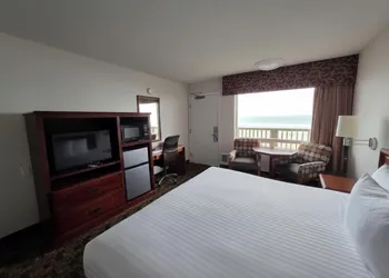 Seagrass Oceanfront Inn hotel thumbnail 5