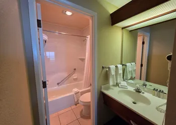 Seagrass Oceanfront Inn hotel thumbnail 7