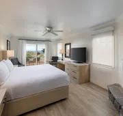 Pelican Inn & Suites hotel detail image 4