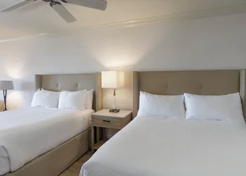 Pelican Inn & Suites hotel thumbnail 8