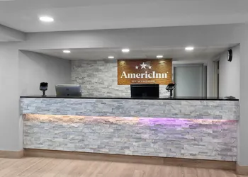 AmericInn by Wyndham Reedsburg hotel thumbnail 2