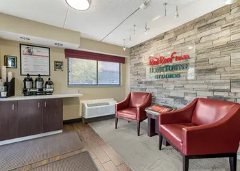 Red Roof Inn Buffalo - Niagara Airport hotel thumbnail 3