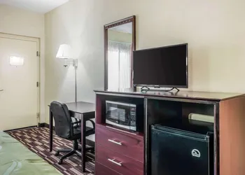 Quality Inn Fort Pierce I-95 hotel thumbnail 7